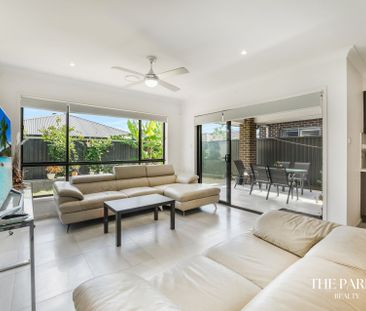 Ultra-Modern Family Home in the Heart of Marsden Park - Photo 6