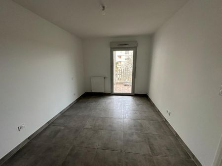 location Appartement T2 DE 41.95m² À TOULOUSE - Photo 3