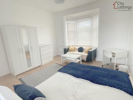 2 bedroom flat to rent - Photo 5