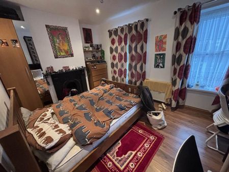 5 bedroom terraced house to rent - Photo 2