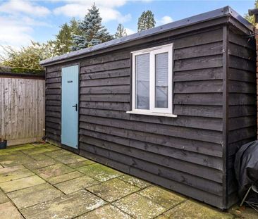 A stunning and rarely available two bedroom, two bathroom cottage i... - Photo 3