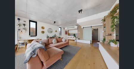 Oversized Three-Bedroom Apartment in Prime Richmond Location - Photo 5