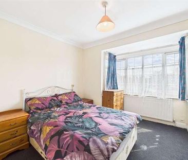 London Road, Slough, Berkshire, SL3 - Photo 1