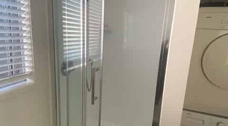 Charming 3BR Home in Bucklands Beach - Photo 5