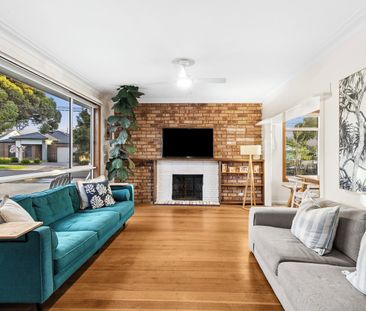 Comfortable Family Living in a Central Belmont Location - Photo 2