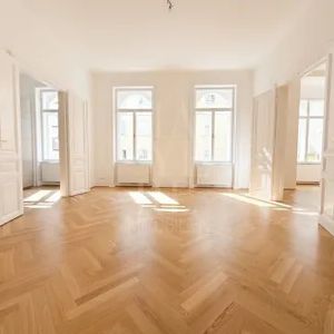 GENERALSANIERTE ALTBAUWOHNUNG IN BESTLAGE DES 4. BEZIRKS - Photo 2
