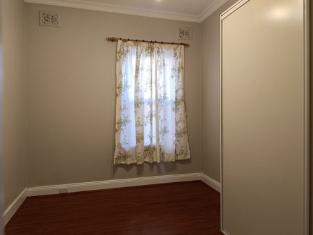 80 Abercorn Street, Bexley NSW 2207 - House For Rent | Domain - Photo 2