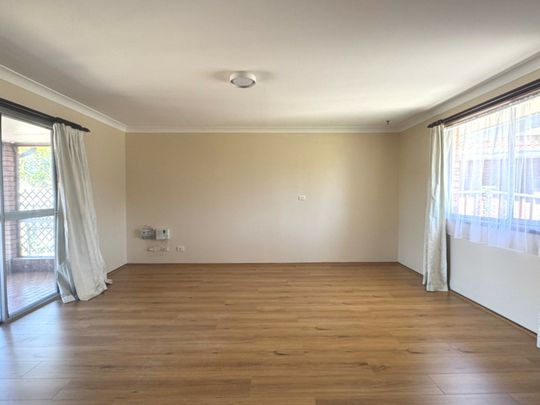 Neat & Tidy 3 Bedroom House! Close To Blacktown CBD - Photo 1