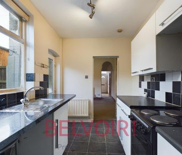 2 bedroom semi-detached house to rent - Photo 4