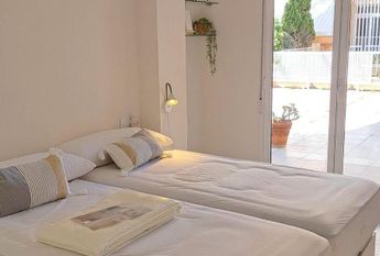 Spacious ground floor for rent with a pool and garden in Javea Arenal LONG TERM