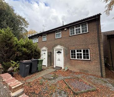 3 bedroom terraced house to rent - Photo 4