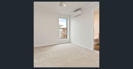 Luxury Townhouse with Private Retreat Oasis - Photo 3