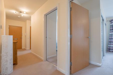 3 bedroom apartment to rent - Photo 4