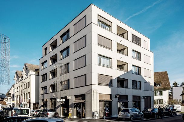 Moderne 4.5-Zimmer-Wohnung an bester Zentrumslage zu vermieten! - Photo 1