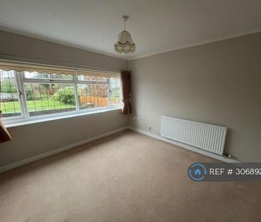 2 bedroom bungalow to rent - Photo 3