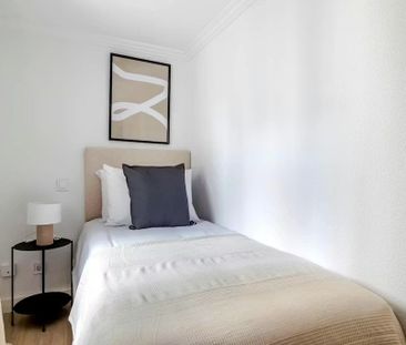 Calle de Oltra, Madrid, Community of Madrid 28028 - Foto 6