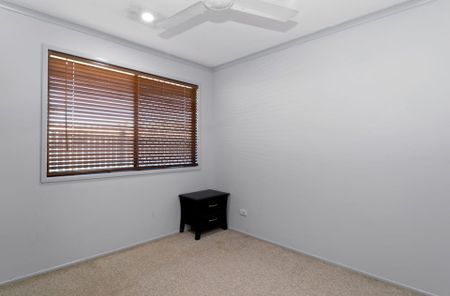 Spacious Family Home in Prime Andergrove Location&excl; - Photo 4