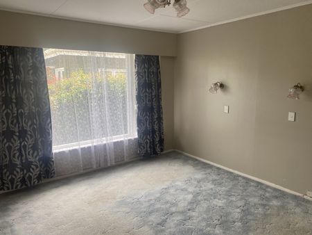 Waterloo Cutie - Photo 2