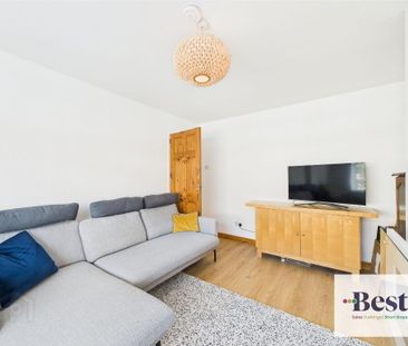 82 Shanlea Drive, Larne, BT40 2JG - Photo 1