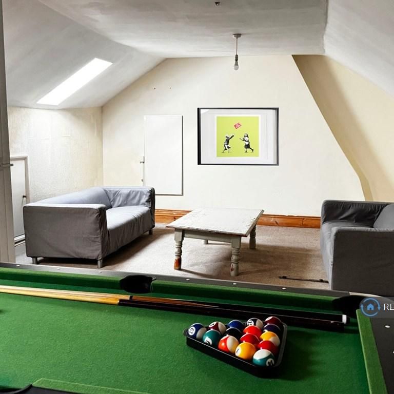 4 bedroom maisonette to rent - Photo 1