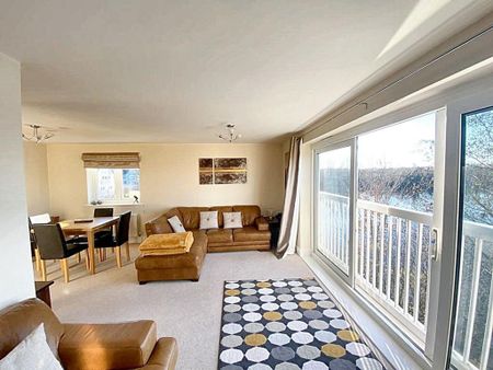 2 bedroom flat to rent - Photo 2