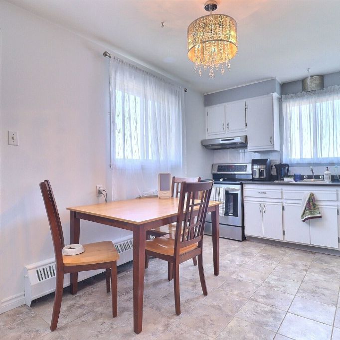 4.5 | Charlesbourg | Dispo : Février - Photo 1