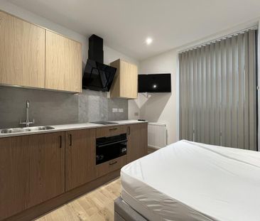 Studio to rent - Photo 6