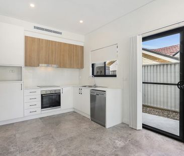 4/6 Canberra Road, Sylvania, NSW 2224 - Photo 2