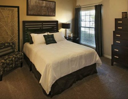 Rouyn-Noranda – Appartement 4 1/2 à louer — - Photo 1