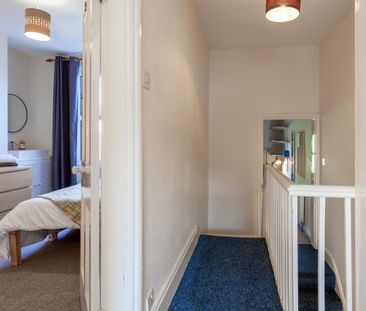 Room 1 - Photo 3