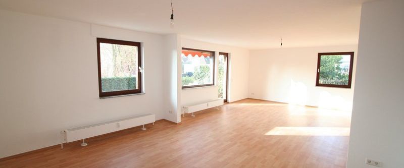 Familienfreundliches Reihenhaus mit pflegeleichten Garten! - Photo 1