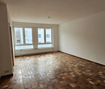 Appartement te huur in Fleurus voor € 750 met 2 slaapkamers - Photo 3