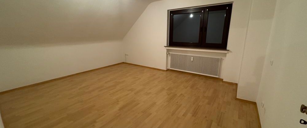 Gemütliche 3-Raum Dachgeschosswohnung in Essen - Foto 1