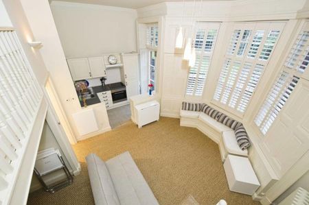 Studio to rent - Photo 3