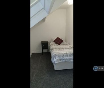 4 bedroom terraced house to rent - Photo 4