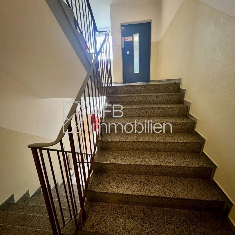 Helle 3-Zimmer-Wohnung mit Loggia Nähe Stadion – Ihr neues Zuhause in der 9. Etage! - Photo 1