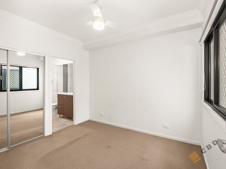 Stylish Inner-City Living with Oversized Balcony and Secure Parking! - Photo 4