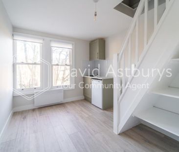 Studio to rent - Photo 2