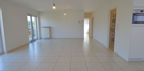 Appartement te huur in Gullegem voor € 895 met 2 slaapkamers - Foto 2