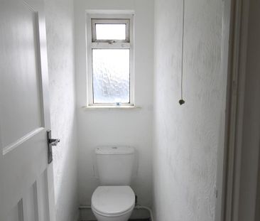 3 bedroom flat to rent - Photo 5