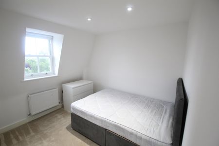 Regal Court, 159-169 Malvern Road, London - Photo 3