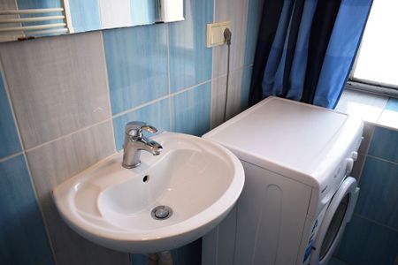 Pronájem bytu 1+1 • 34 m² bez realitkyWenzigova, Praha - Nové Město - Photo 4