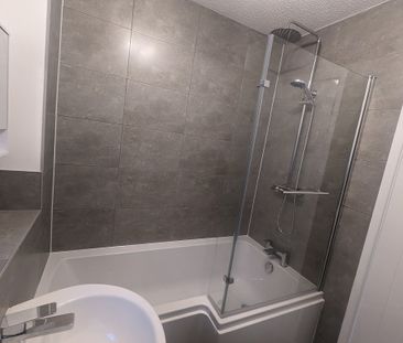 Ffordd Scott, The Fairways Birchgrove, Swansea, SA7 9GD - Photo 5