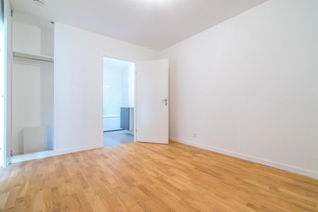 location Appartement T2 DE 45.4m² À VILLIERS SUR MARNE - Photo 2