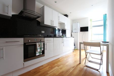 Room in a Shared Flat, Faroe House, E14 - Photo 3