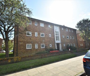 3 bedroom flat to rent - Photo 3