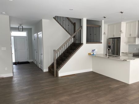 For Lease - 1820 Canvas Way Unit# 11, London North, Ontario - Photo 2