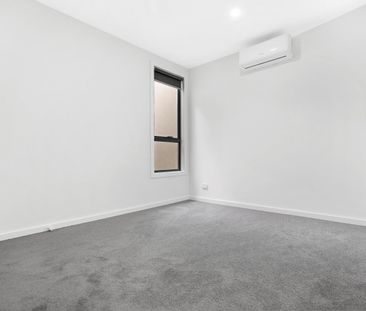 13 Glisten Way, Craigieburn VIC 3064 - Townhouse For Rent | Domain - Photo 6
