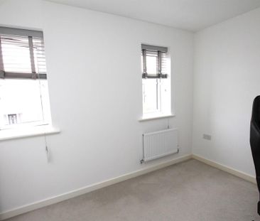 2 bedroom detached house to rent - Photo 2