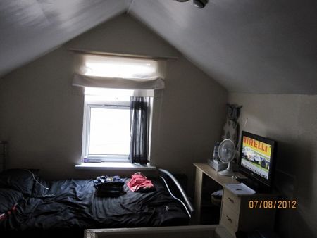 5 Bedroom Student house close to Wolverhampton University - Photo 5